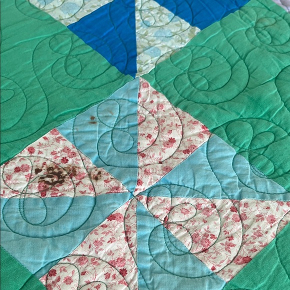 HANDMADE VINTAGE Pieced QUILT Colorful Patchwork - Picture 11 of 13